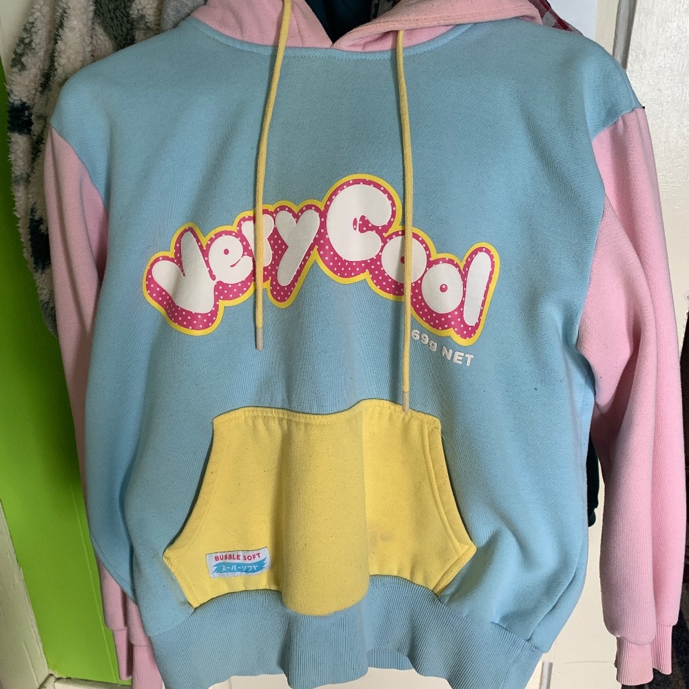 Cool shirtz very cool sweater